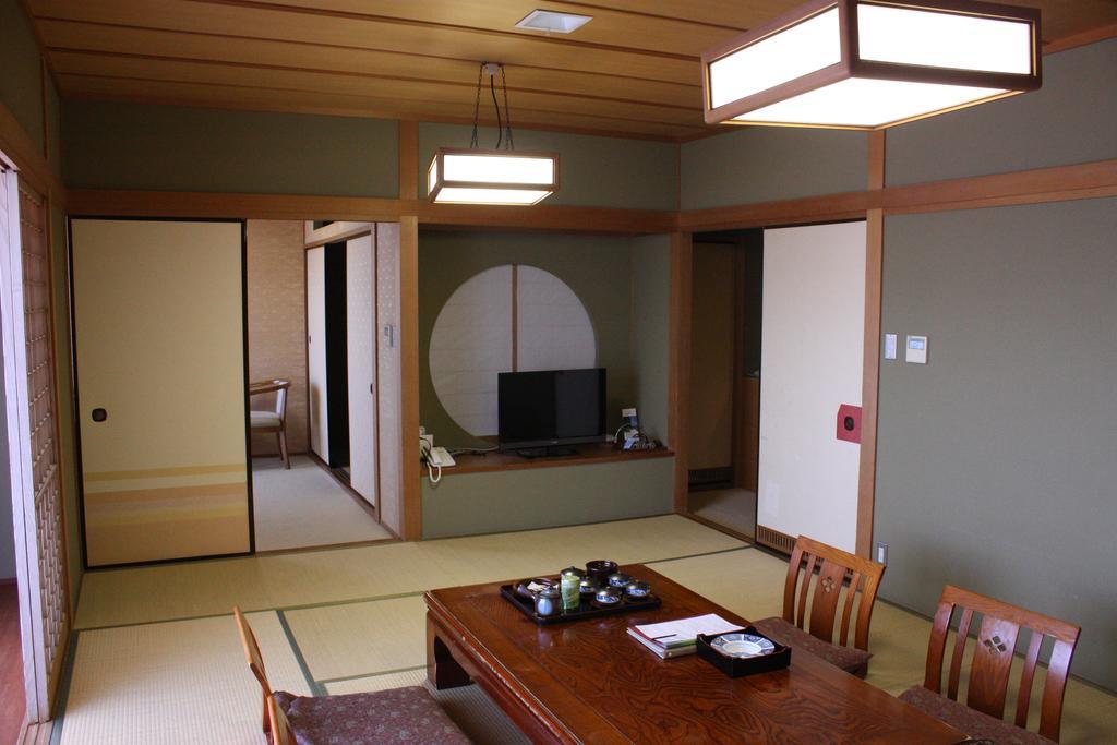 Hakone Gora Shinzan Hotel Bagian luar foto