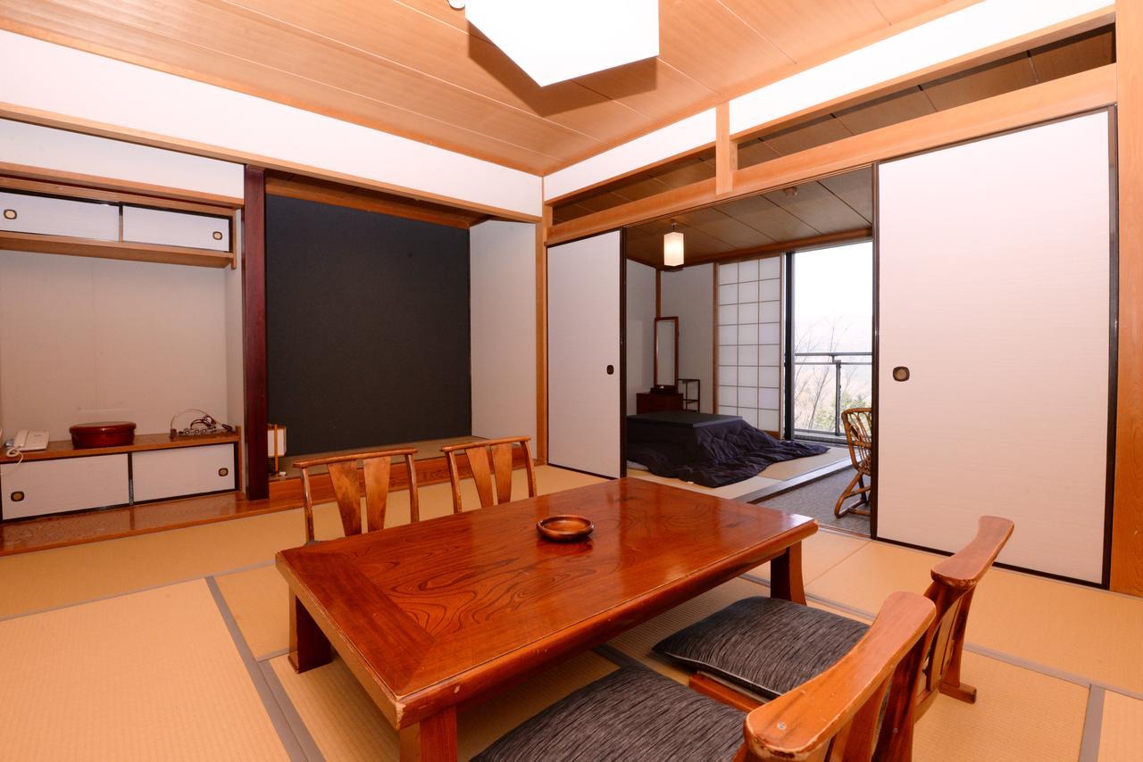 Hakone Gora Shinzan Hotel Bagian luar foto