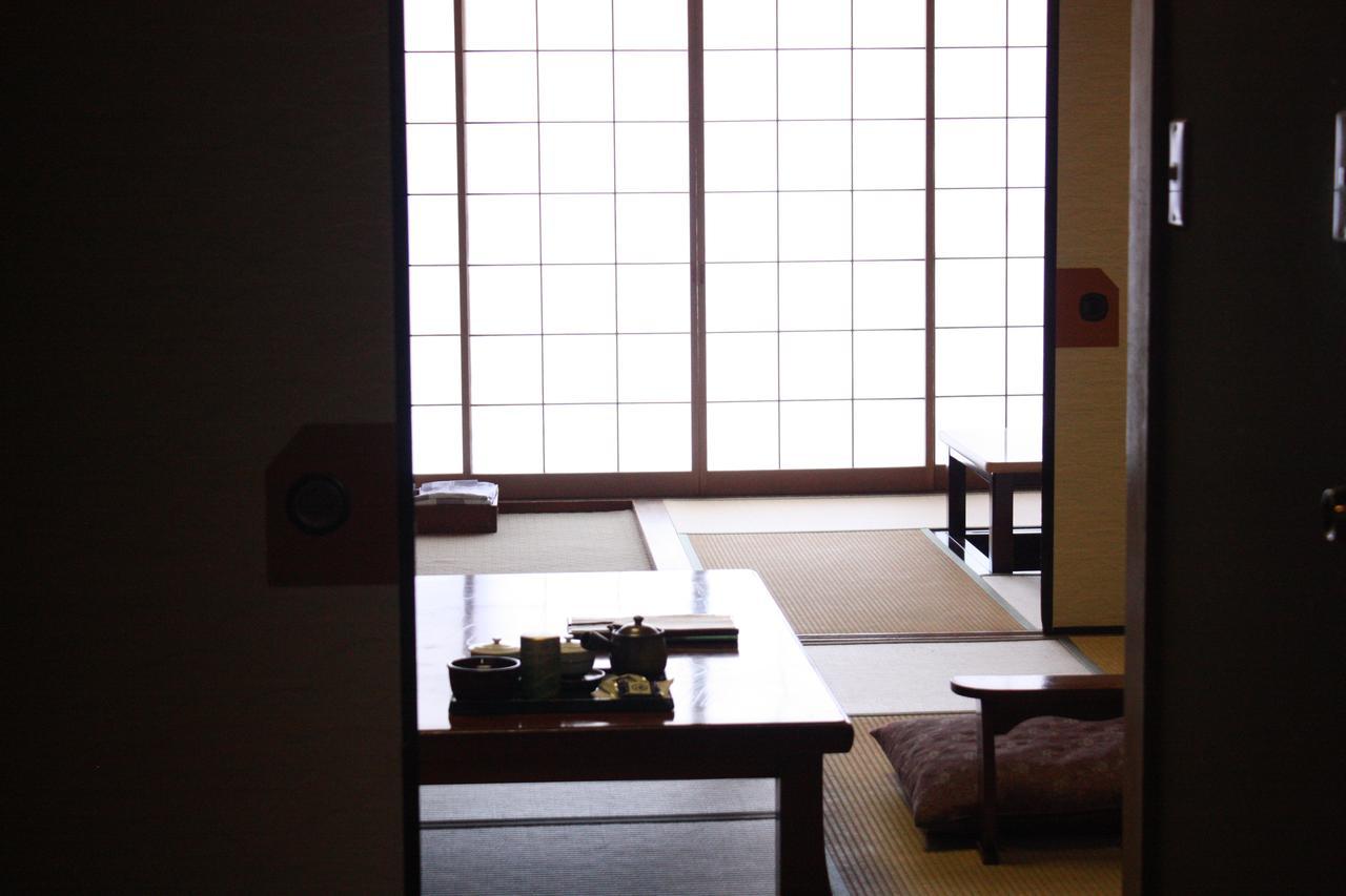 Hakone Gora Shinzan Hotel Bagian luar foto